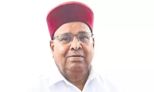 Karnataka: विश्वविद्यालय प्रमुख के रूप में राज्यपाल की शक्तियों को हटाने संबंधी विधेयक पेश किया गया Karnataka: विश्वविद्यालय प्रमुख के रूप में राज्यपाल की शक्तियों को हटाने संबंधी विधेयक पेश किया गया
