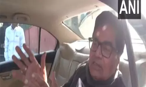 एक राष्ट्र, एक चुनाव विधेयक पर Ram Gopal Yadav ने कहा, इसके फायदे भी हैं और नुकसान भी
