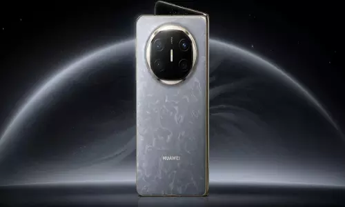 HUAWEI Mate X6 फोल्डेबल फोन 12GB रैम और 5110mAh बैटरी के साथ लॉन्च