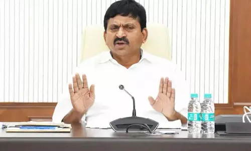 पोंगुलेटी श्रीनिवास रेड्डी ने VRO, VRA system बहाल करने की योजना का खुलासा किया पोंगुलेटी श्रीनिवास रेड्डी ने VRO, VRA system बहाल करने की योजना का खुलासा किया