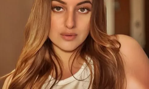 Sonakshi Sinha ने खुद को असली सोना के रूप में टैग किया Sonakshi Sinha ने खुद को असली सोना के रूप में टैग किया
