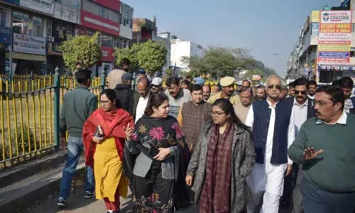 Haryana : नगर निगम आयुक्त ने करनाल में सड़क परियोजना और पार्कों का निरीक्षण किया