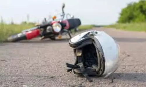 Ghaziabad: कविनगर में ट्रक ने स्कूटी को मारी टक्कर, उपचार के दौरान बच्ची की मौत
