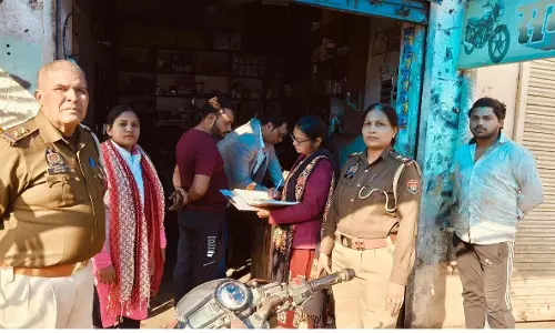 Ghaziabad: विभाग की संयुक्त टीम ने चार बाल श्रमिकों को मुक्त कराया Ghaziabad: विभाग की संयुक्त टीम ने चार बाल श्रमिकों को मुक्त कराया