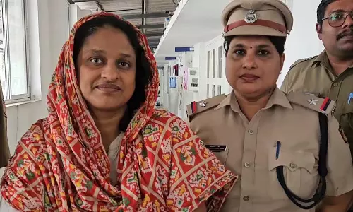 Kerala में सोना गिरवी रखने का घोटाला करने के आरोप Kerala में सोना गिरवी रखने का घोटाला करने के आरोप