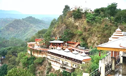 बाबा बालकनाथ मंदिर में हुई गड़बड़ की जांच पूरी बाबा बालकनाथ मंदिर में हुई गड़बड़ की जांच पूरी