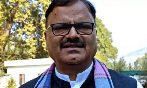 Javed Rana ने क्लस्टर जनजातीय आदर्श गांवों की प्रगति की समीक्षा की