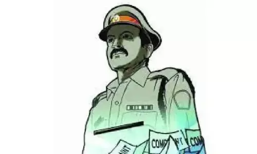 Pimpr: कब्जा हटाने आई पुलिस से मारपीट