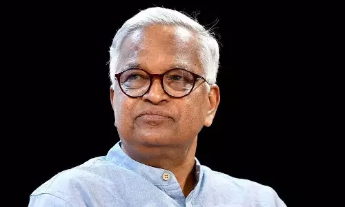 KDA प्रमुख ने यातायात साइनबोर्ड पर कन्नड़ भाषा की कमी पर चिंता जताई KDA प्रमुख ने यातायात साइनबोर्ड पर कन्नड़ भाषा की कमी पर चिंता जताई