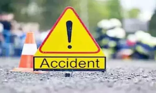 Chandigarh: सेक्टर 69 में ऑटो ने 7 साल के बच्चे को कुचला Chandigarh: सेक्टर 69 में ऑटो ने 7 साल के बच्चे को कुचला