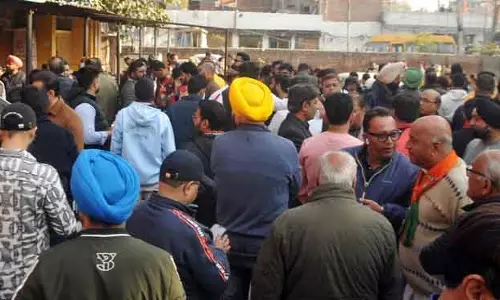 उम्मीदवारों ने MC चुनाव में टिकट के बदले नकदी घोटाले का आरोप लगाया उम्मीदवारों ने MC चुनाव में टिकट के बदले नकदी घोटाले का आरोप लगाया