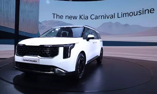 Kia Carnival को 3,000 से अधिक बुकिंग मिलीं