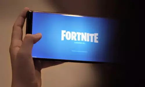 Fortnite निर्माता एपिक ने प्ले स्टोर को टक्कर देने के लिए एंड्रॉइड डिवाइस पर गेम स्टोर लाया Fortnite निर्माता एपिक ने प्ले स्टोर को टक्कर देने के लिए एंड्रॉइड डिवाइस पर गेम स्टोर लाया