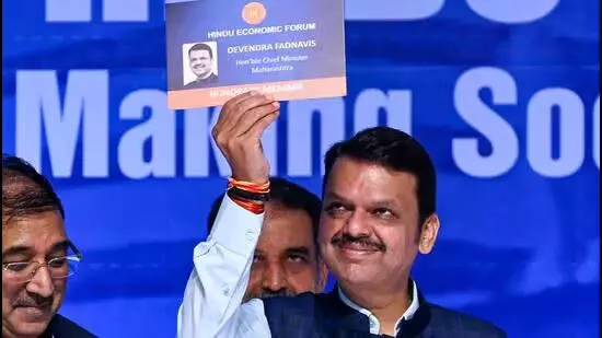 Fadnavis ने ‘हिंदू विकास मॉडल’ के लिए मोदी की सराहना की