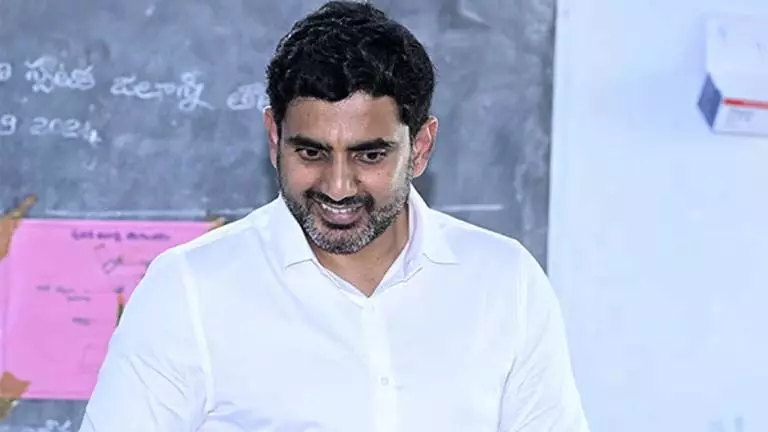 Minister Lokesh: सरकारी स्कूलों को मजबूत करने के लिए सुधार जरूरी