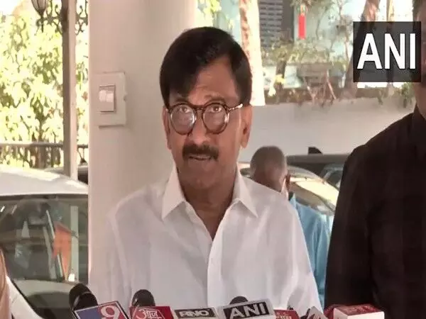 ईवीएम मंदिर बनाएं: Sanjay Raut ने महायुति पर कटाक्ष किया