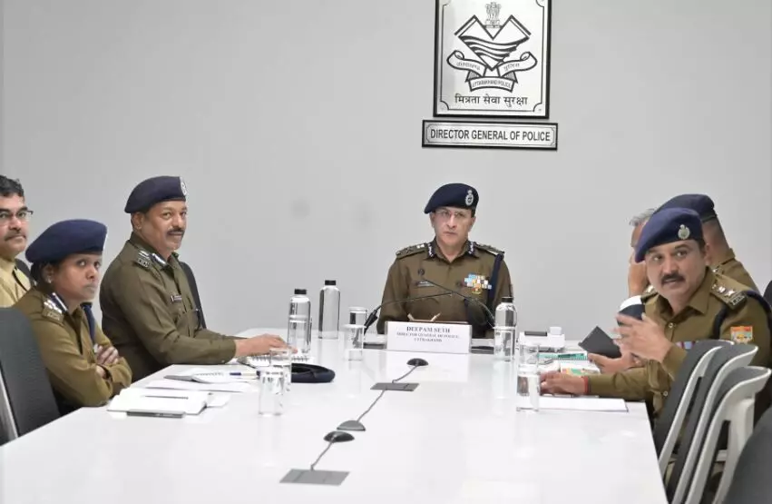 Uttarakhand: शीतकालीन चारधाम यात्रा के लिए DGP की बैठक, सुरक्षा व्यवस्था दिए ये दिशा निर्देश