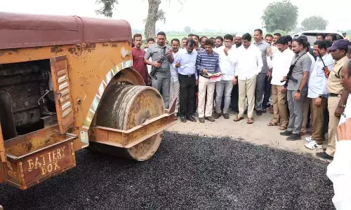 सड़क मरम्मत, बुनियादी ढांचा प्राथमिकता: Minister सड़क मरम्मत, बुनियादी ढांचा प्राथमिकता: Minister