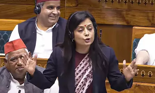 संविधान पर बहस के दौरान सदन की कार्यवाही दो बार स्थगित हुई