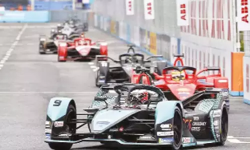 Formula E race: क्या केटीआर को जल्द ही गिरफ्तार किया जाएगा? Formula E race: क्या केटीआर को जल्द ही गिरफ्तार किया जाएगा?