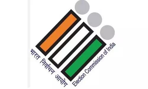Assam : चुनाव आयोग ने पांच जिलों में आगामी पंचायत चुनावों की तैयारियों की समीक्षा की