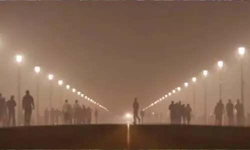 Odisha Weather: भीषण ठंड और घने कोहरे से जनजीवन अस्त-व्यस्त हो गया