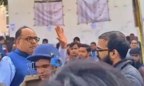 Patna: केंद्राधीक्षक राम इकबाल सिंह की हार्ट अटैक आने के कारण मौत हुई Patna: केंद्राधीक्षक राम इकबाल सिंह की हार्ट अटैक आने के कारण मौत हुई