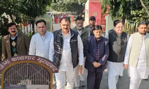 Sambhal: जेलर व डिप्टी जेलर के बाद अब जेल अधीक्षक पीपी सिंह भी निलंबित