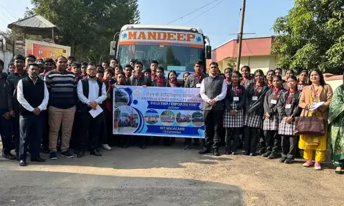 Assam : पीएम श्री खटखटी केंद्रीय विद्यालय के छात्रों ने शैक्षिक क्षेत्र यात्रा के लिए Assam : पीएम श्री खटखटी केंद्रीय विद्यालय के छात्रों ने शैक्षिक क्षेत्र यात्रा के लिए