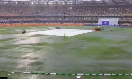 गाबा में बारिश जारी रहने के कारण खेल संभव नहीं गाबा में बारिश जारी रहने के कारण खेल संभव नहीं