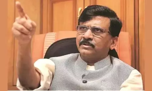 एक दूसरे के खिलाफ फाइलें बाहर आने लगी, सत्र में धमाका होगा: Sanjay Raut एक दूसरे के खिलाफ फाइलें बाहर आने लगी, सत्र में धमाका होगा: Sanjay Raut