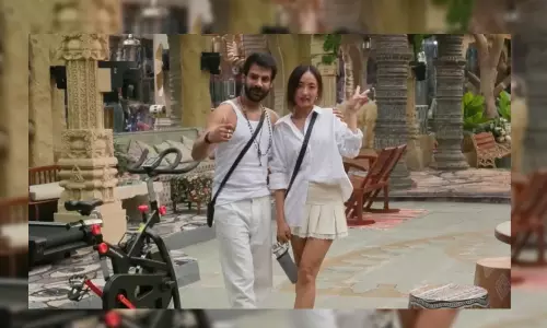 करणवीर ने चुम को प्रपोज किया करणवीर ने चुम को प्रपोज किया