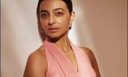 मां बनने के बाद राधिका आप्टे काम पर लौट आई मां बनने के बाद राधिका आप्टे काम पर लौट आई
