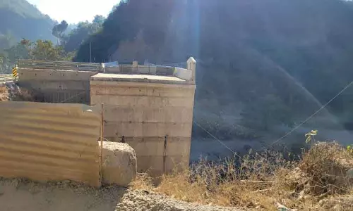 Himachal: भूमि अधिग्रहण के मुद्दों के कारण गम्बर नदी पर महत्वपूर्ण पुल के निर्माण में देरी