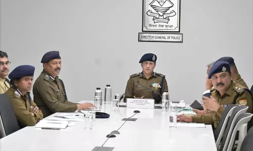 Uttarakhand: शीतकालीन चारधाम यात्रा के लिए DGP की बैठक, सुरक्षा व्यवस्था दिए ये दिशा निर्देश
