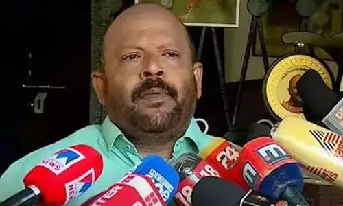 Kerala: वी.एस. सुनील कुमार ने सुरेश गोपी के खिलाफ दिया बयान