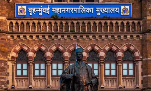 Mumbai : अंजुमन-ए-इस्लाम स्कूल ने सुरक्षा उपाय बढ़ाए Mumbai : अंजुमन-ए-इस्लाम स्कूल ने सुरक्षा उपाय बढ़ाए