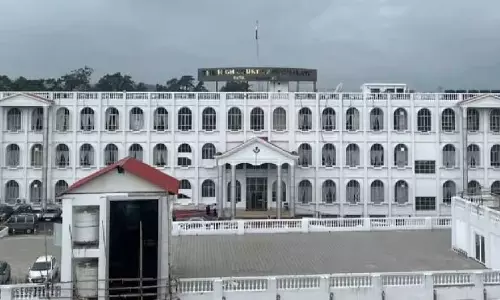 Meghalaya उच्च न्यायालय ने विरासत दर्जे वाले स्कूल भवन के निरीक्षण का निर्देश दिया Meghalaya उच्च न्यायालय ने विरासत दर्जे वाले स्कूल भवन के निरीक्षण का निर्देश दिया