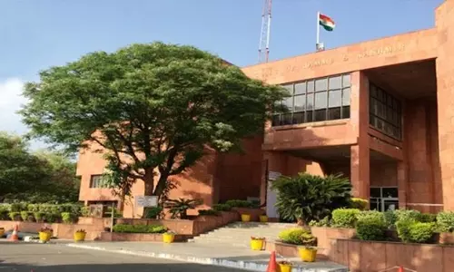 Jammu: हाईकोर्ट ने जालसाजी मामले में राजस्व अधिकारी की दोषसिद्धि को खारिज किया Jammu: हाईकोर्ट ने जालसाजी मामले में राजस्व अधिकारी की दोषसिद्धि को खारिज किया
