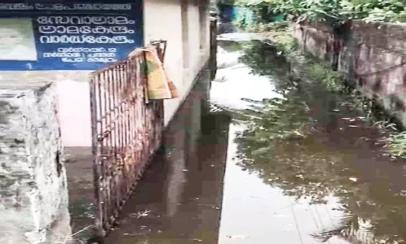 Kerala: वृश्चिक ज्वार गंभीर, निचले इलाकों के कई घरों में पानी भर गया