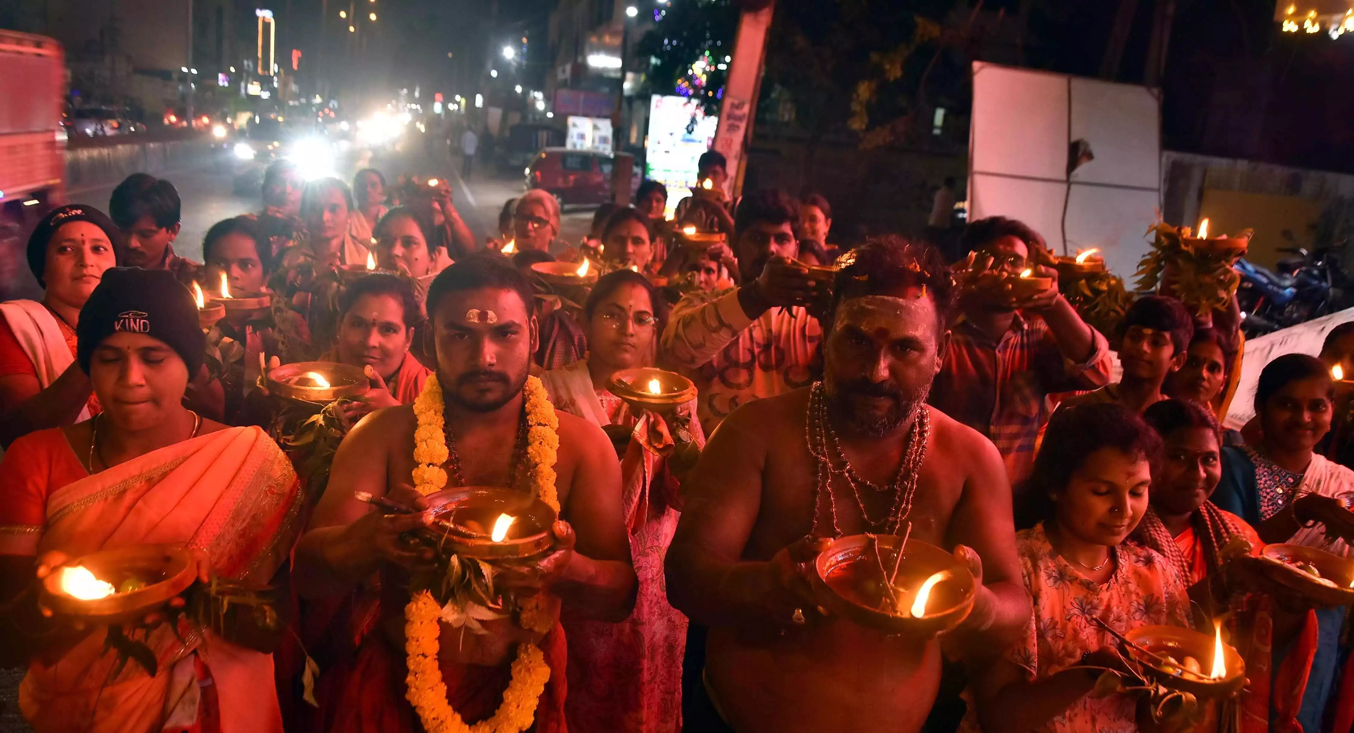 Vijayawada दुर्गा मंदिर में भवानी दीक्षा 2024 ऐप लॉन्च किया