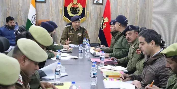 Jammu: जिला पुलिस प्रमुख ने अपराध एवं परिचालन तैयारियों की समीक्षा की