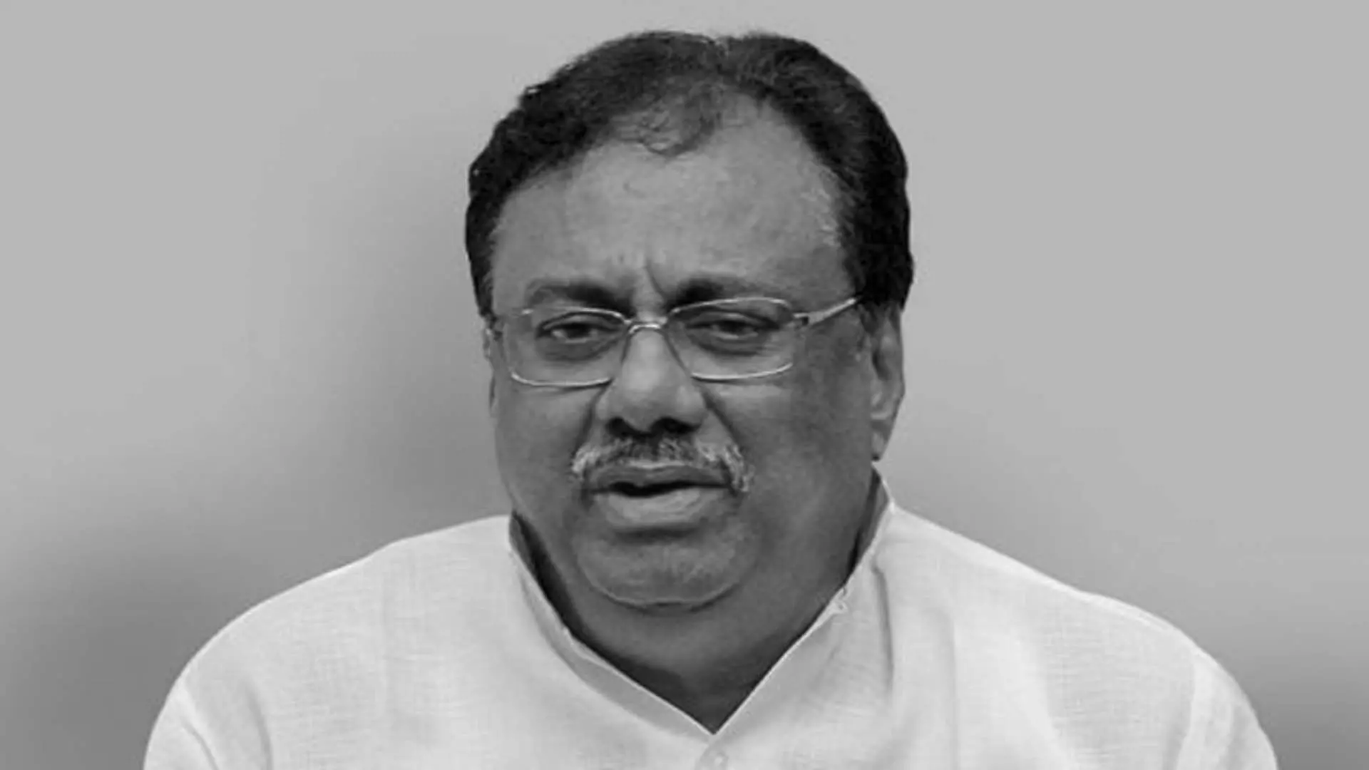 कांग्रेस के वरिष्ठ नेता EVKS Elangovan का राजकीय सम्मान के साथ अंतिम संस्कार किया गया