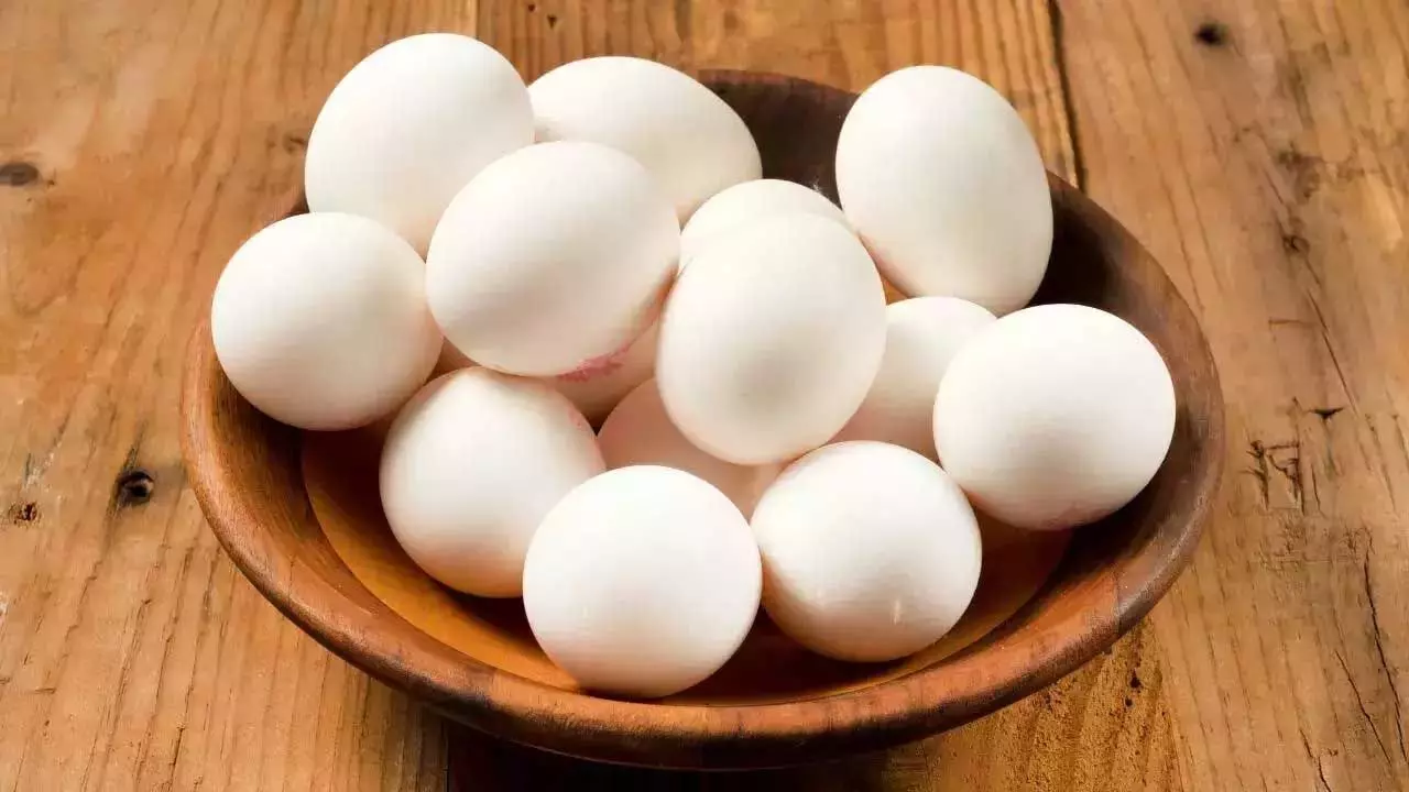 Eggs की शुद्धता जांचने और उन्हें सही तरीके से स्टोर करने के 7 टिप्स