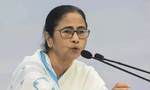 Mamata Banerjee ने सांख्यिकी सेवा में सफलता के लिए बंगाल के छात्रों को बधाई दी Mamata Banerjee ने सांख्यिकी सेवा में सफलता के लिए बंगाल के छात्रों को बधाई दी