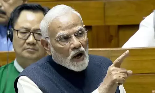 गरीबी हटाओ भारत के इतिहास का सबसे बड़ा जुमला: PM Modi in Lok Sabha गरीबी हटाओ भारत के इतिहास का सबसे बड़ा जुमला: PM Modi in Lok Sabha
