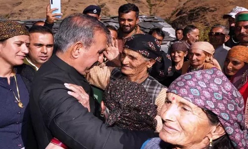 Himachal: कुपवी में सौर ऊर्जा की संभावनाओं का पता लगाएं: मुख्यमंत्री Himachal: कुपवी में सौर ऊर्जा की संभावनाओं का पता लगाएं: मुख्यमंत्री