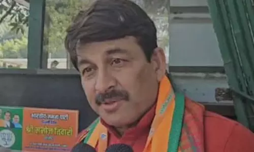 घर के बाहर नेम प्लेट लगना भाजपा कार्यकर्ताओं का सम्मान : मनोज तिवारी