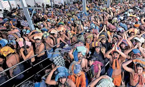 Sabarimala: तीन तीर्थयात्री हृदय रोग से बेहोश होकर मर गए
