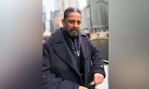 Kamal Haasan शिकागो में आराम कर रहे Kamal Haasan शिकागो में आराम कर रहे